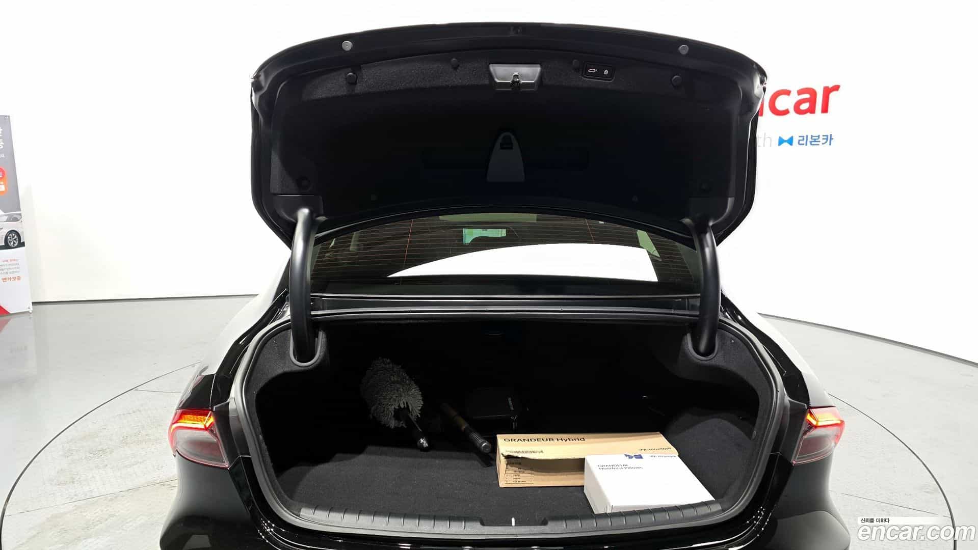 Grandeur Hyundai 2022.5-OPTION-052