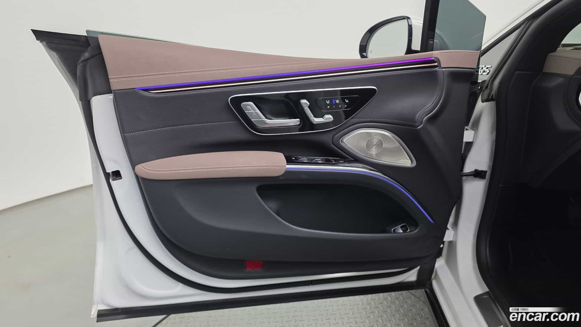 EQS Mercedes-Benz 2023.5-INNER-034