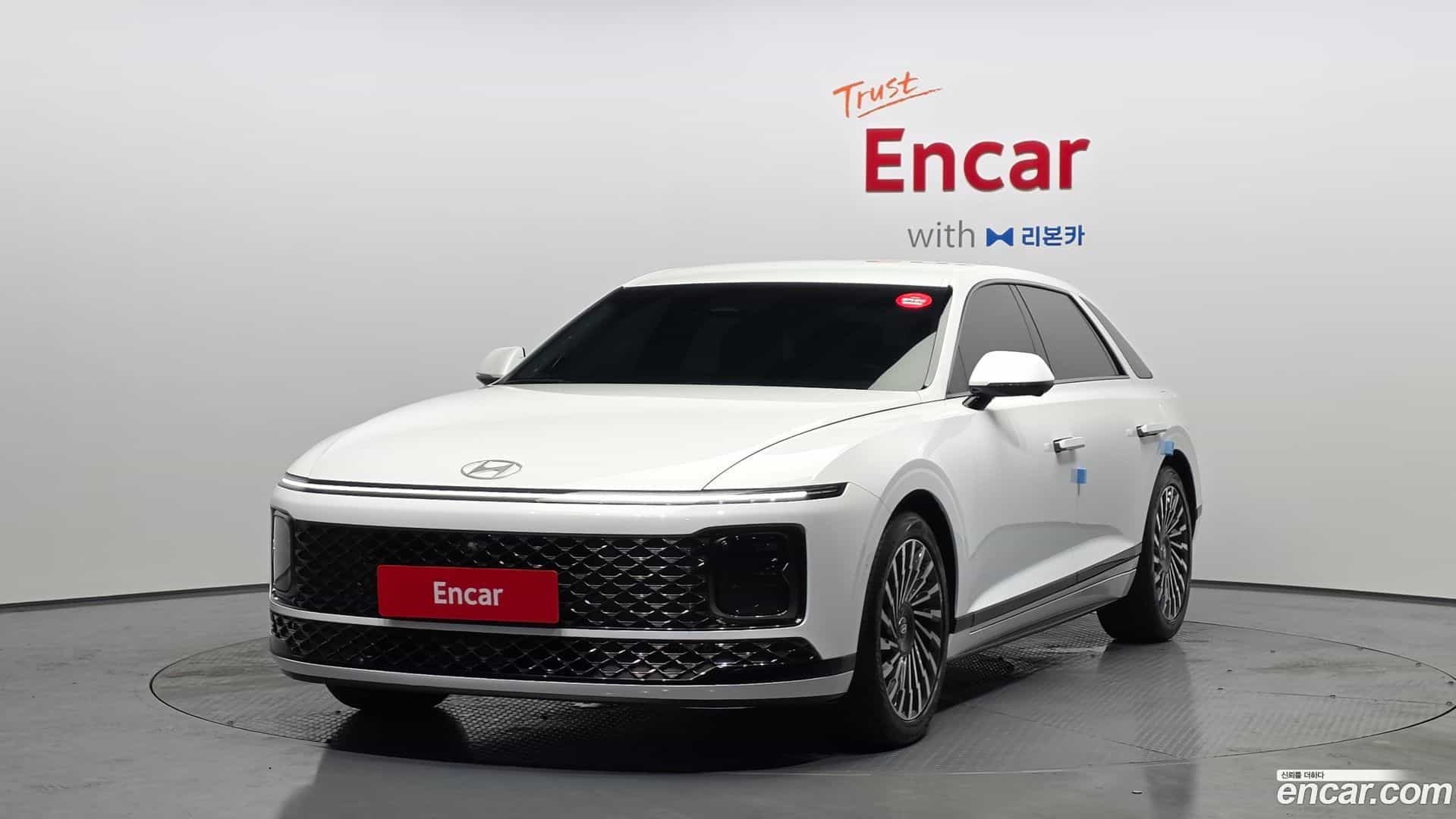 Grandeur Hyundai 2023.10-OUTER-001