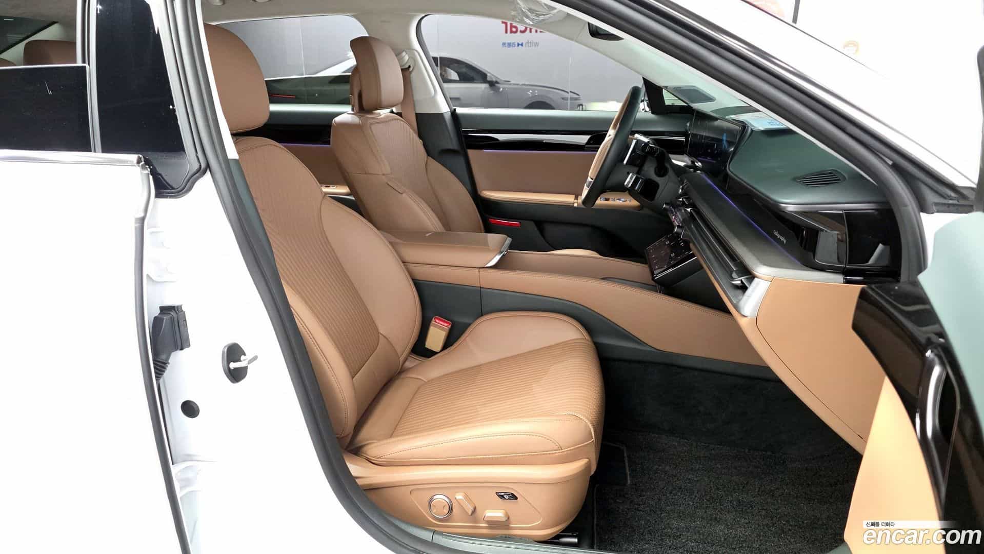 Grandeur Hyundai 2023.10-INNER-036
