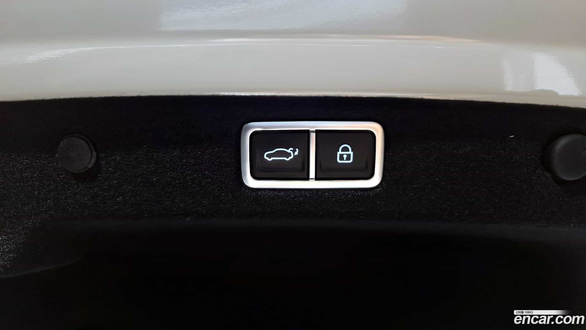 Grandeur Hyundai 2023.10-OPTION-051