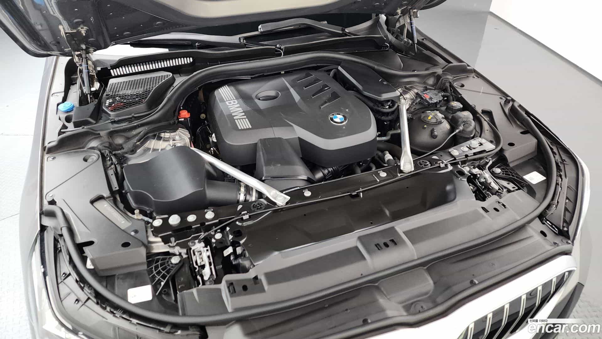 5-Series BMW 2025.4-OUTER-006