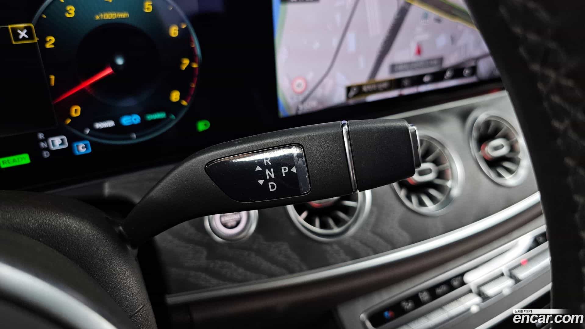 CLS-Class Mercedes-Benz 2021.4-INNER-009