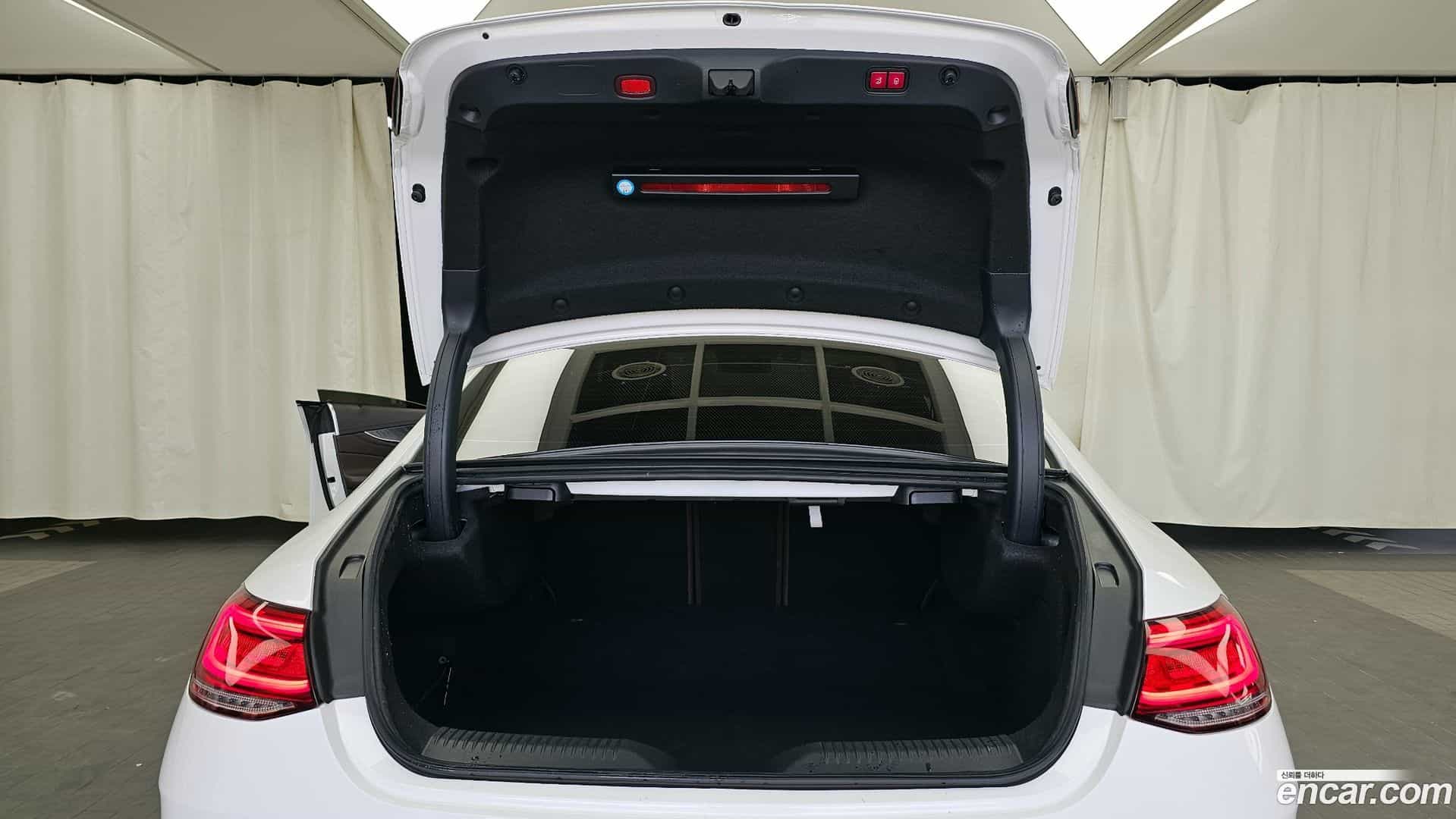 CLS-Class Mercedes-Benz 2021.4-OPTION-024