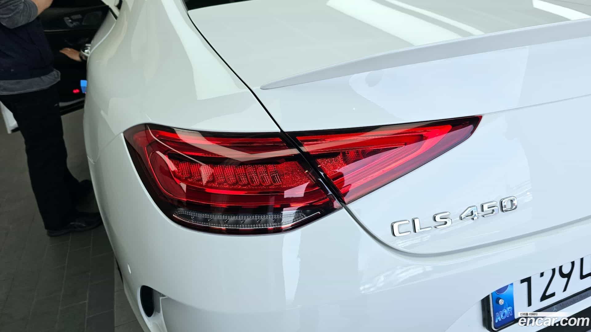 CLS-Class Mercedes-Benz 2021.4-OUTER-033