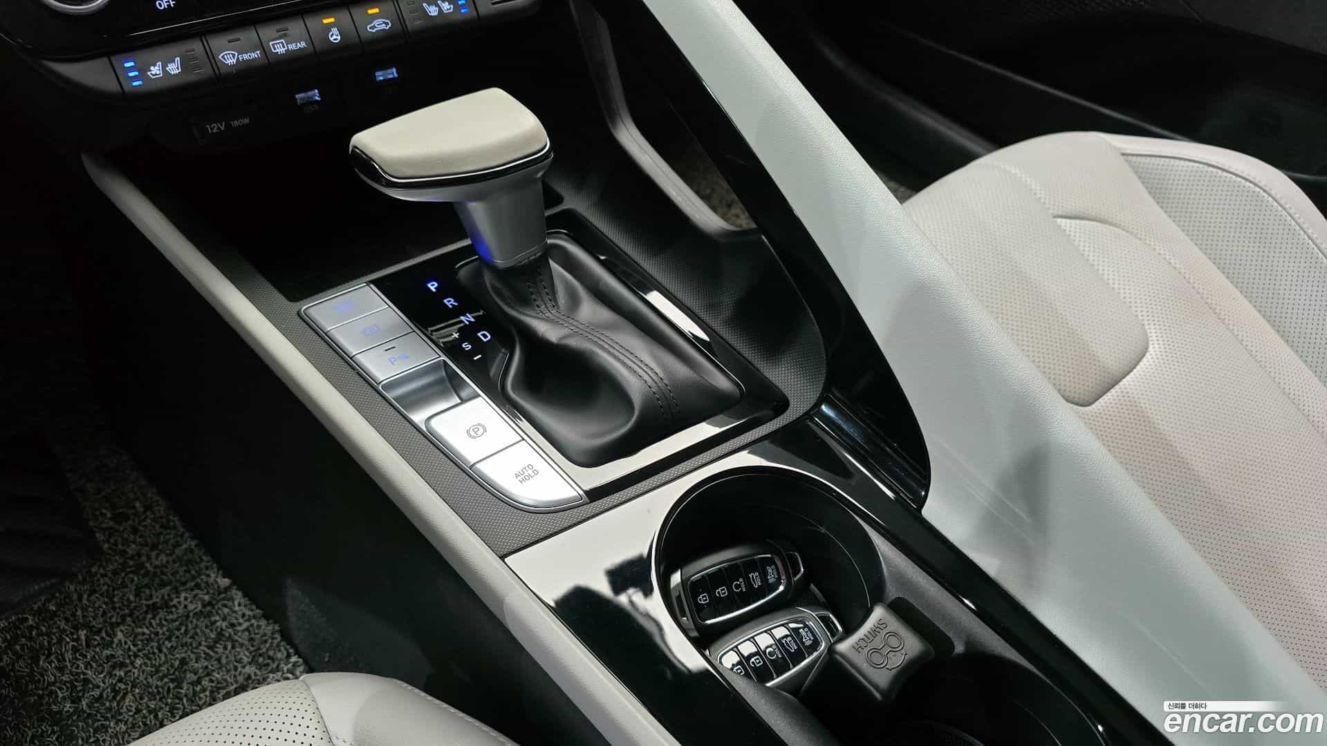 AVANTE Hyundai 2022.3-INNER-009
