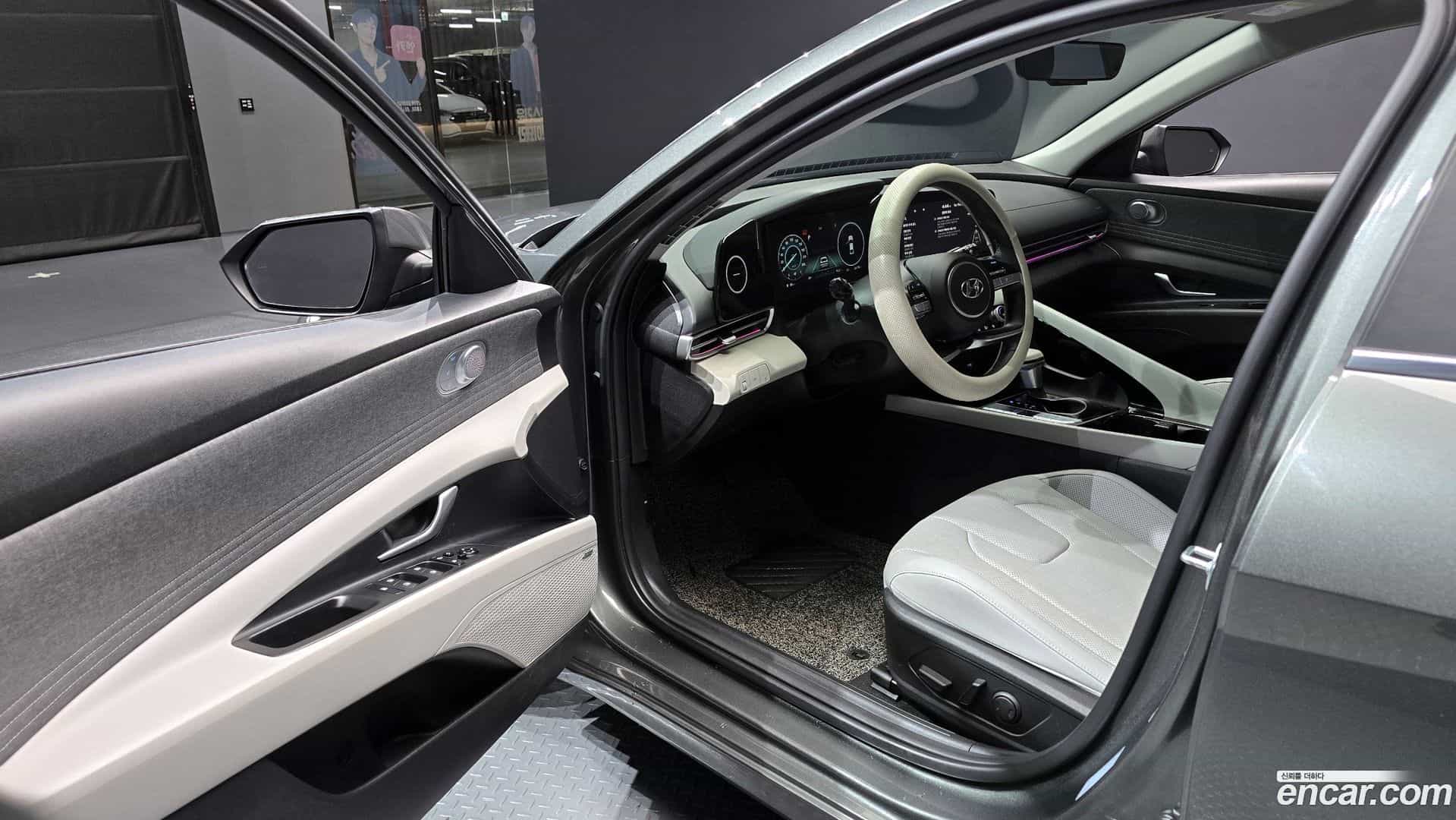 AVANTE Hyundai 2022.3-INNER-010