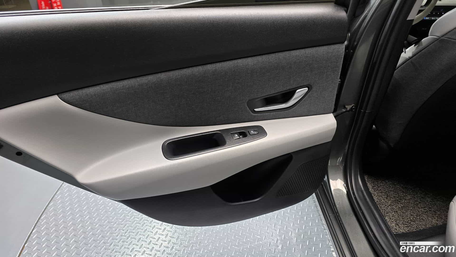 AVANTE Hyundai 2022.3-INNER-035