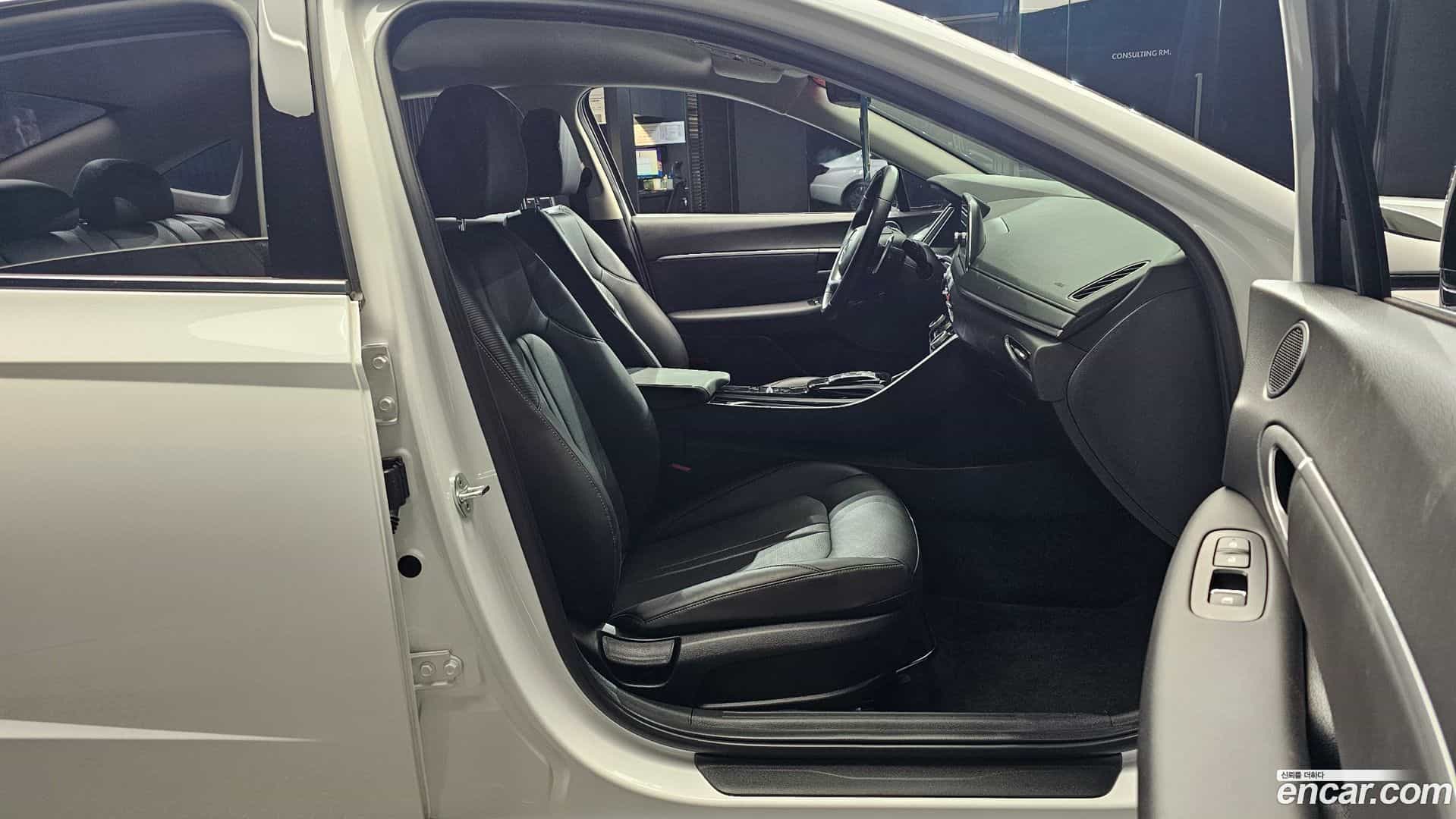 Sonata Hyundai 2022.6-OPTION-015