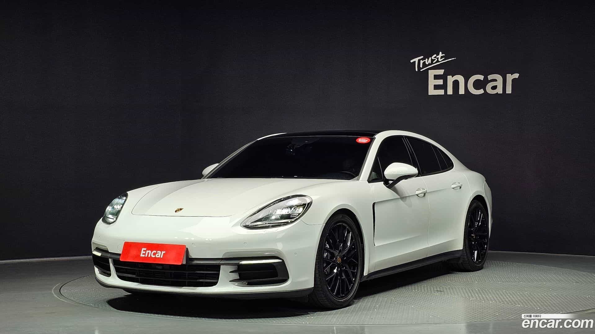 Panamera Porsche 2018.3-OUTER-001