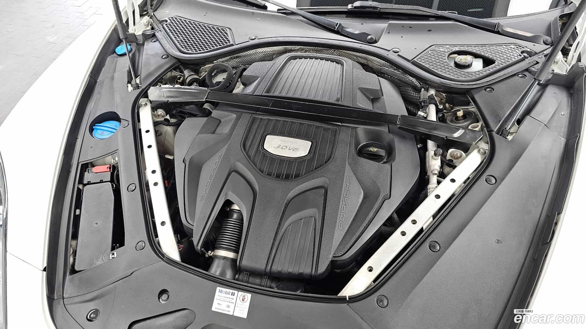 Panamera Porsche 2018.3-OUTER-006