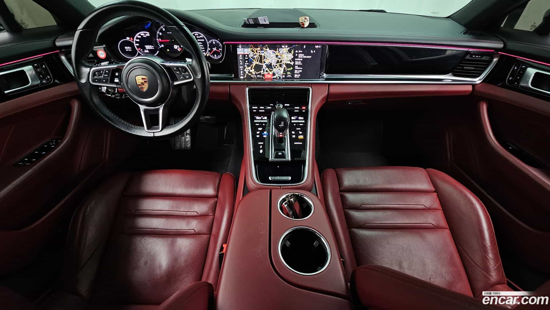 Panamera Porsche 2018.3-INNER-007