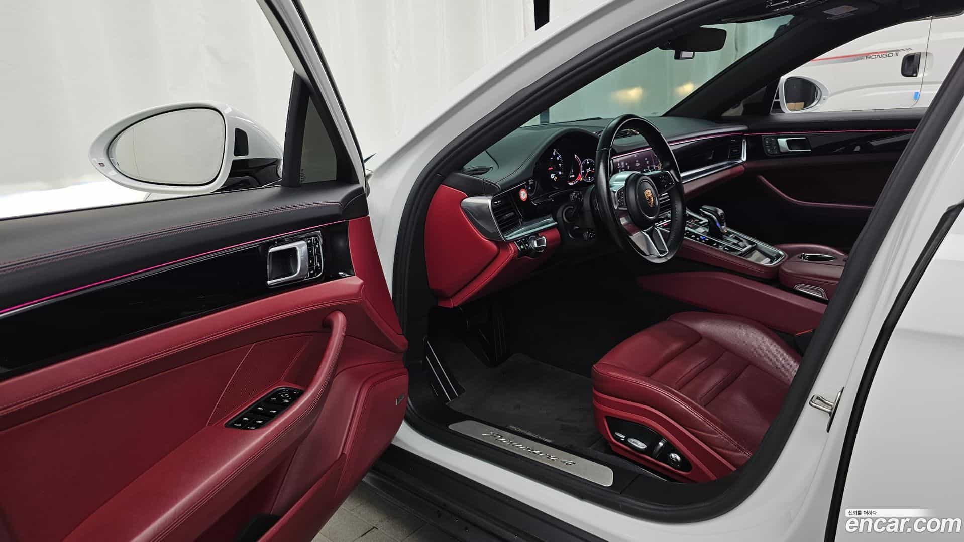 Panamera Porsche 2018.3-INNER-010