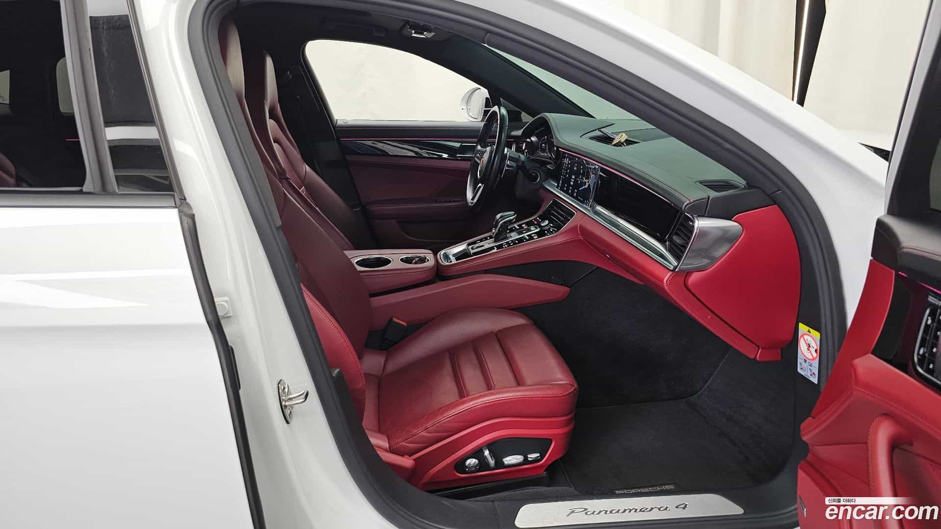 Panamera Porsche 2018.3-OPTION-015