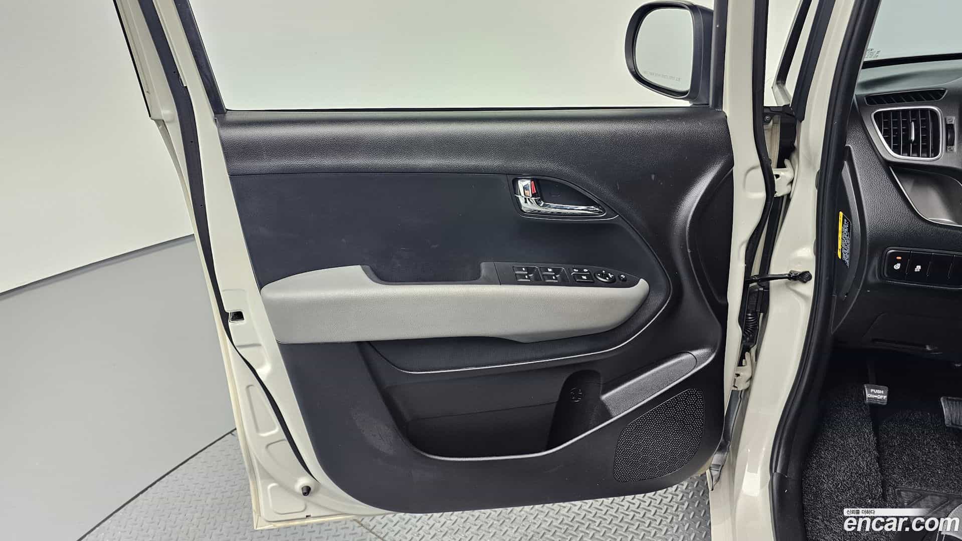 RAY Kia 2019.4-INNER-034