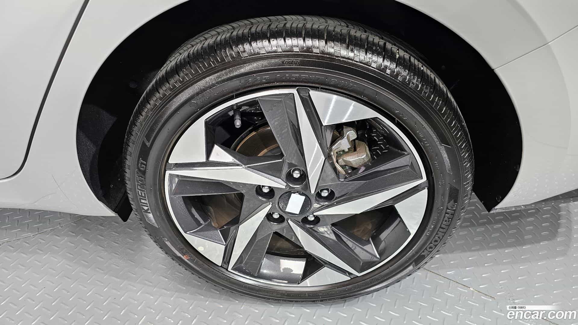 AVANTE Hyundai 2021.5-OUTER-031