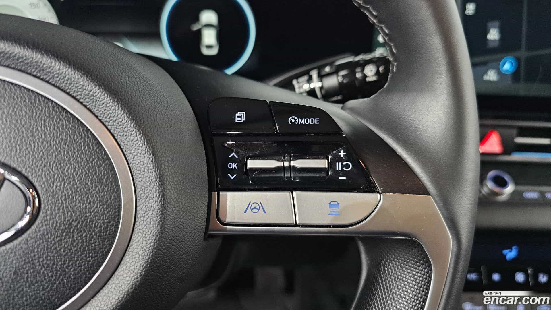 AVANTE Hyundai 2021.5-OPTION-042