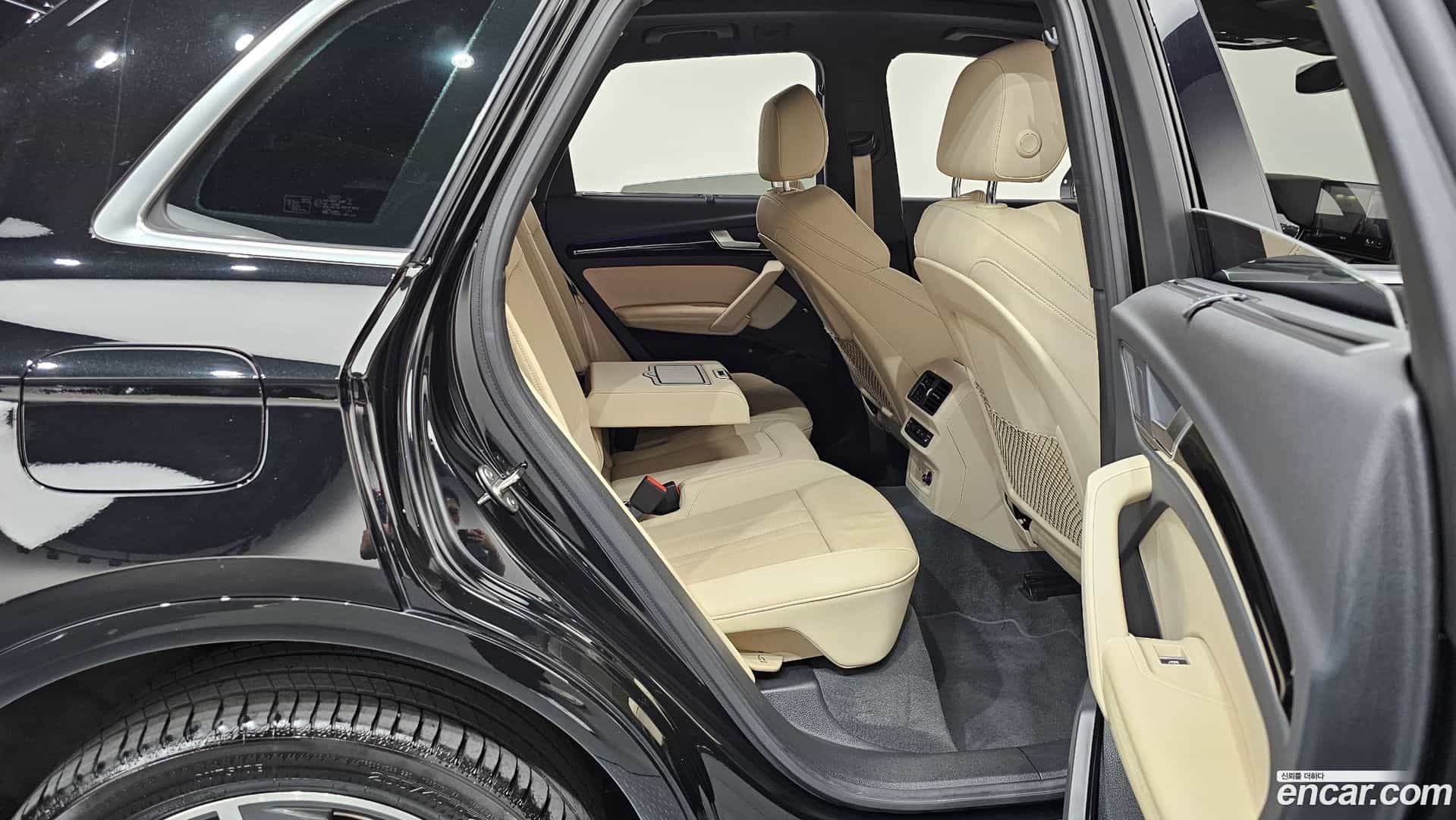Q5 Audi 2022.5-OPTION-015