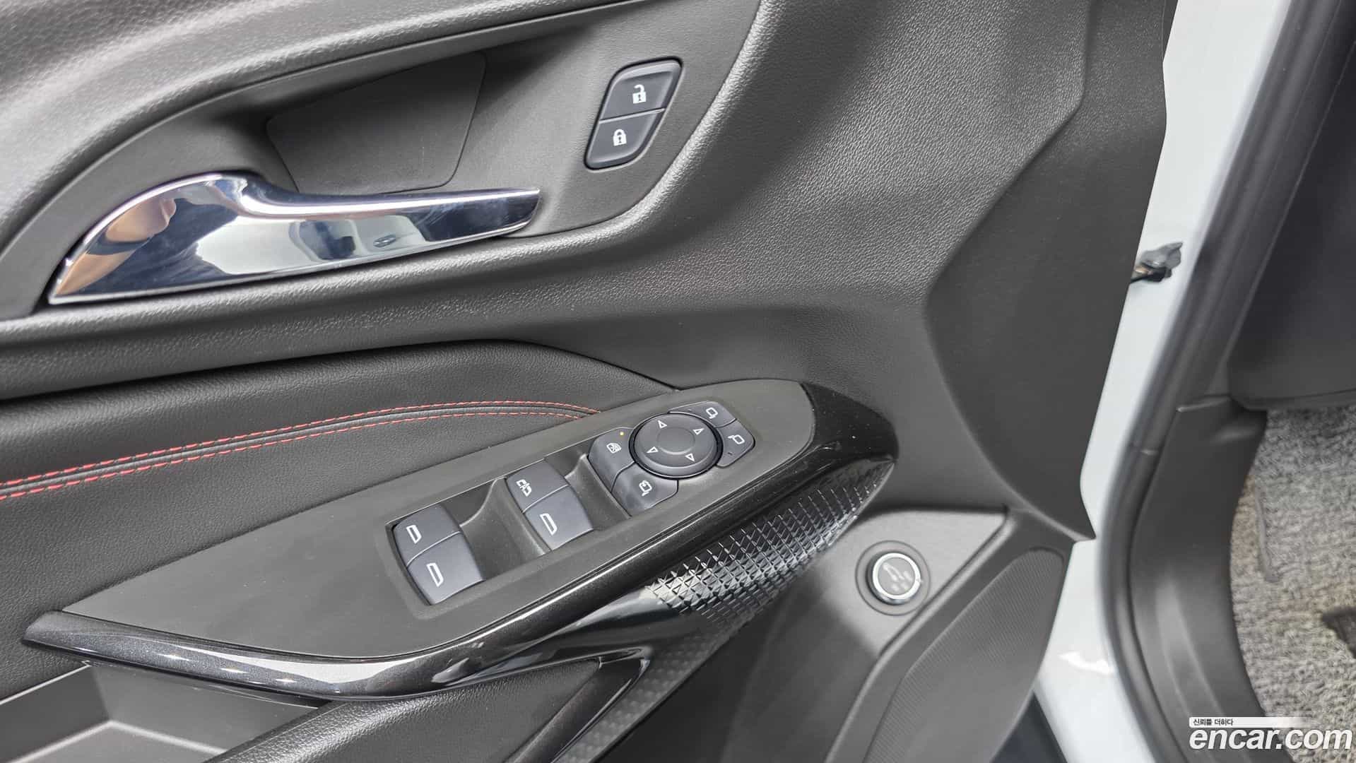 Trax Chevrolet 2023.4-OPTION-017