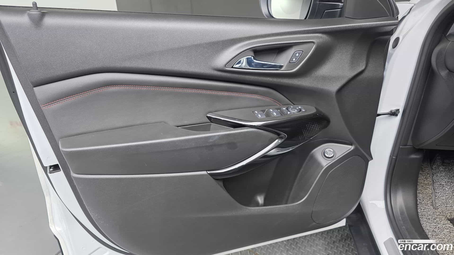 Trax Chevrolet 2023.4-INNER-034