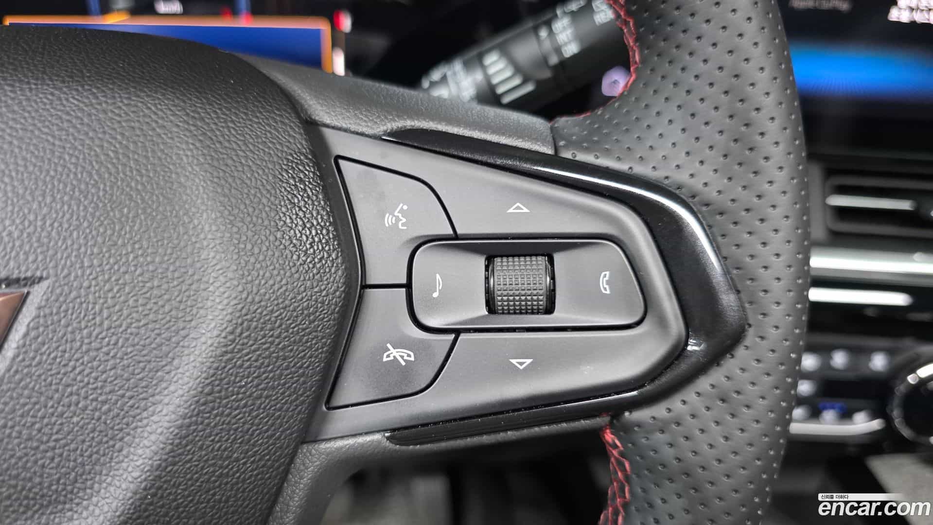 Trax Chevrolet 2023.4-OPTION-046