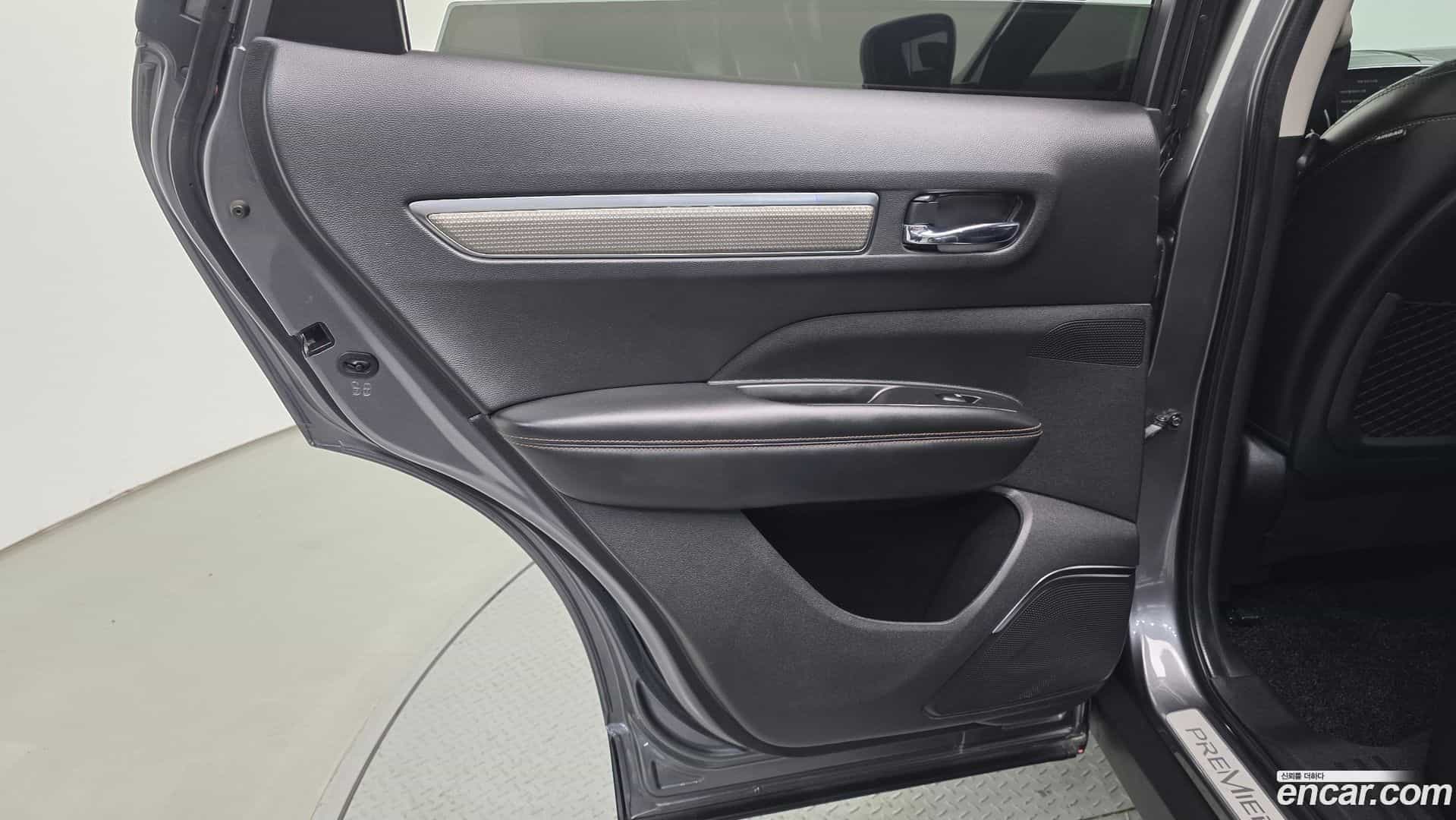QM6 Renault Korea 2020.1-INNER-035
