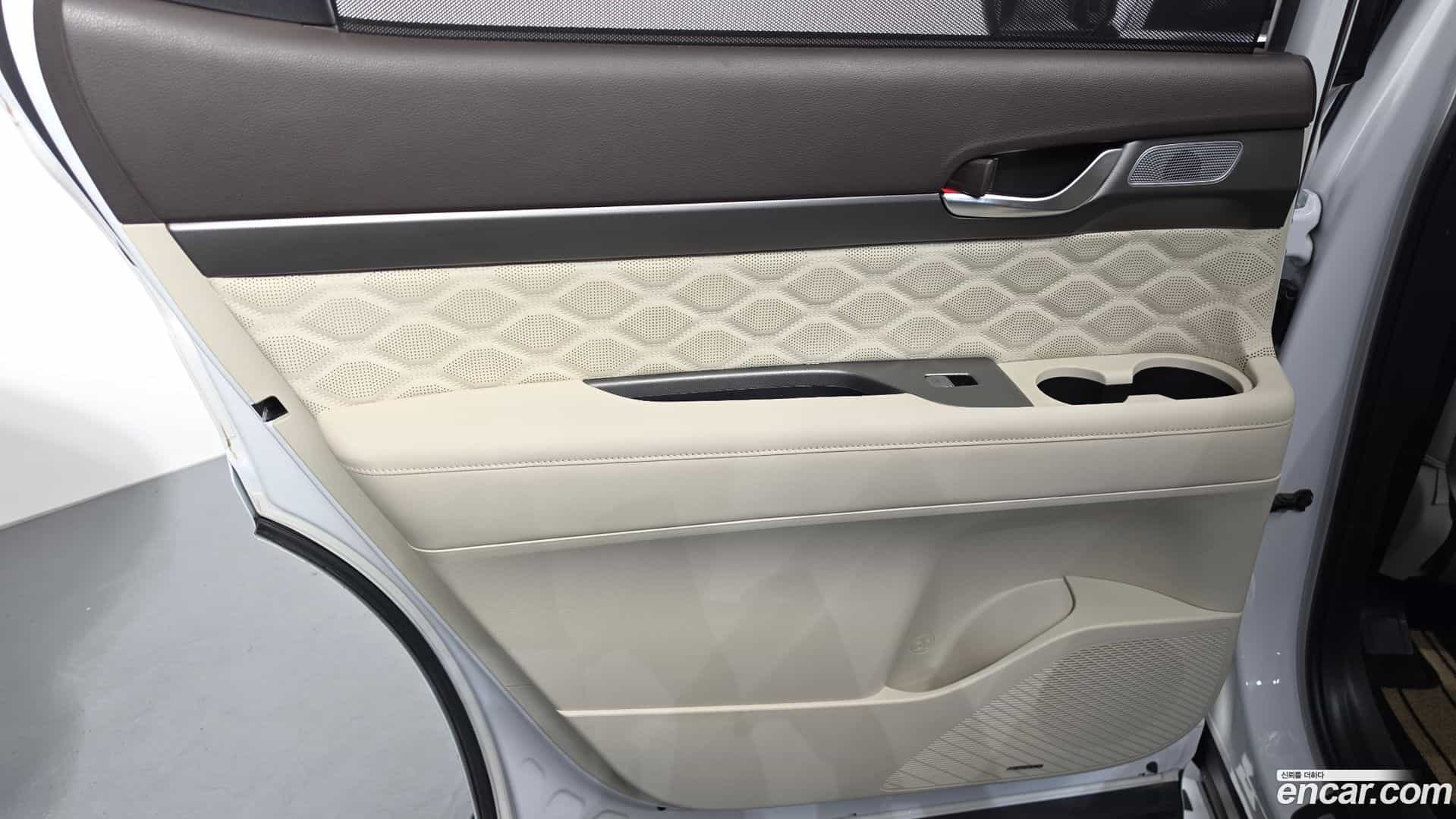 Palisade Hyundai 2022.2-INNER-035