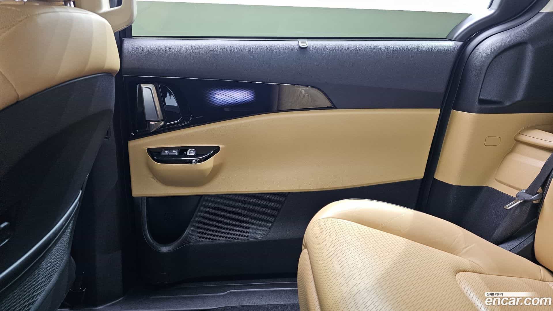 Canival Kia 2023.2-INNER-035