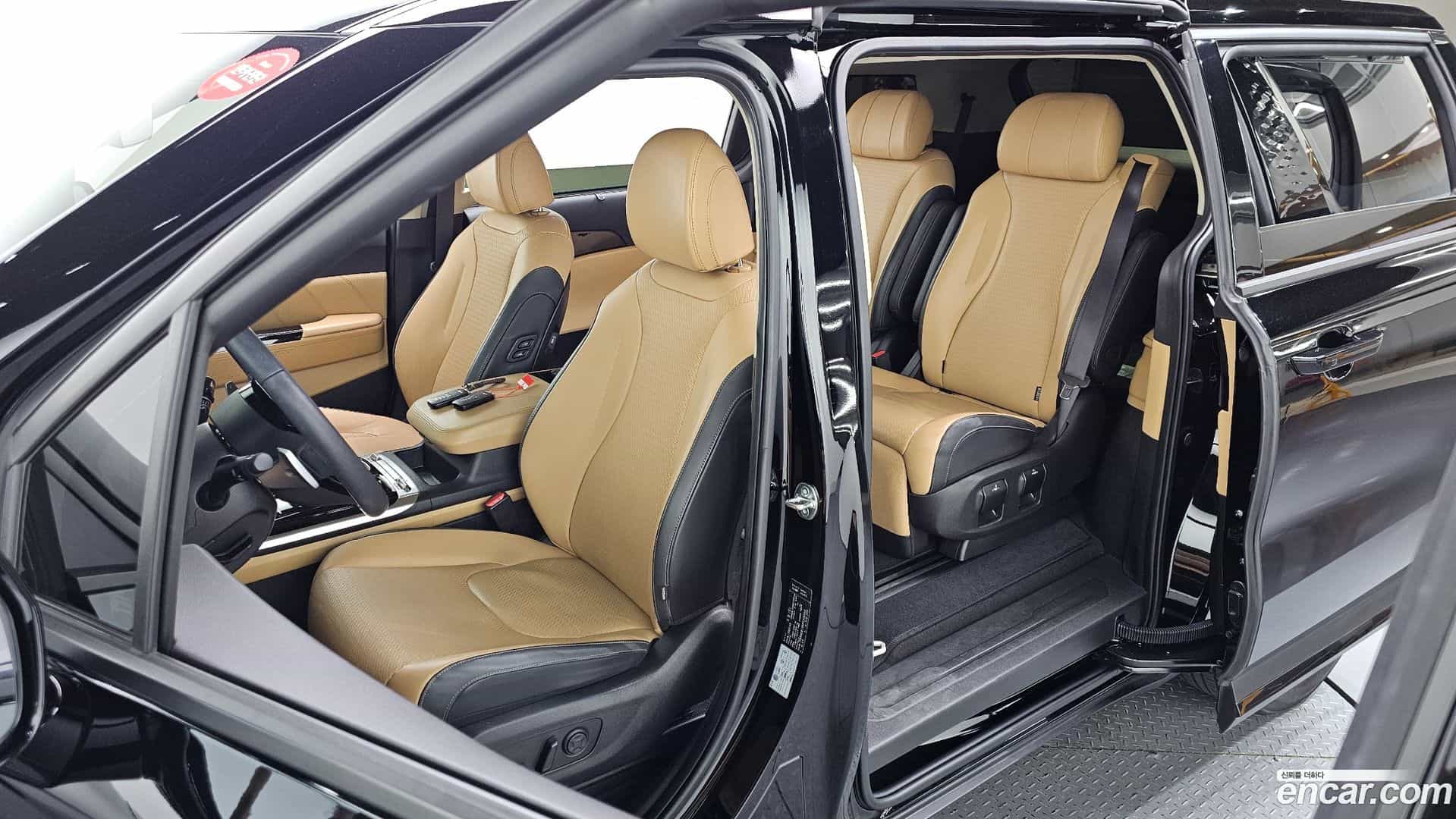 Canival Kia 2023.2-INNER-036