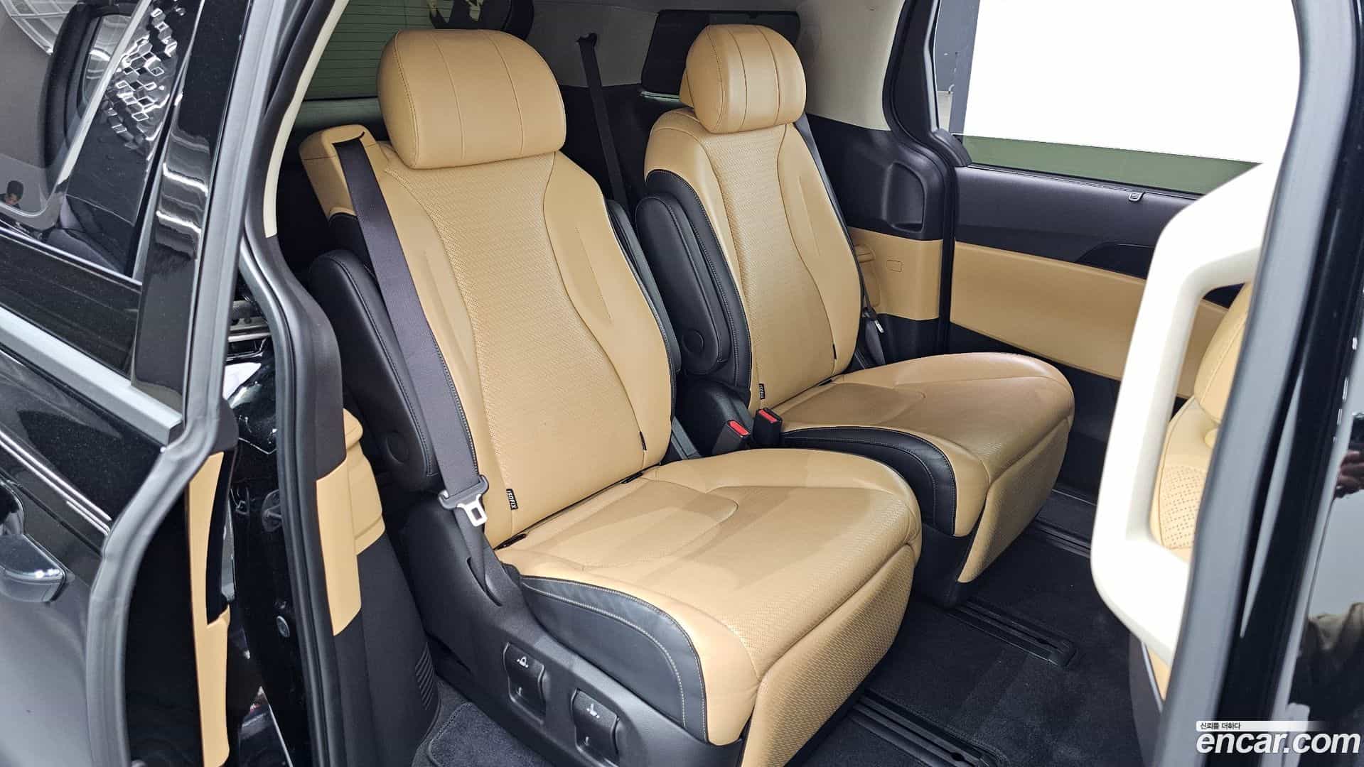 Canival Kia 2023.2-OPTION-041