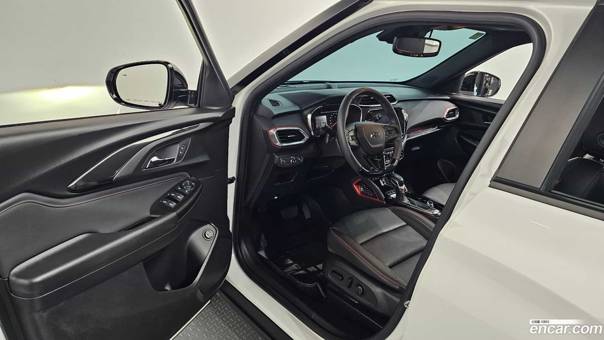 Trailblazer Chevrolet 2023.2-INNER-010