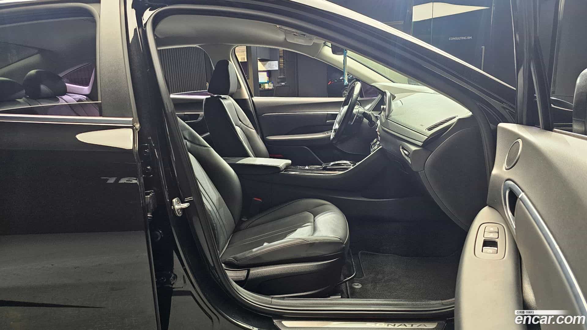 Sonata Hyundai 2019.9-OPTION-015
