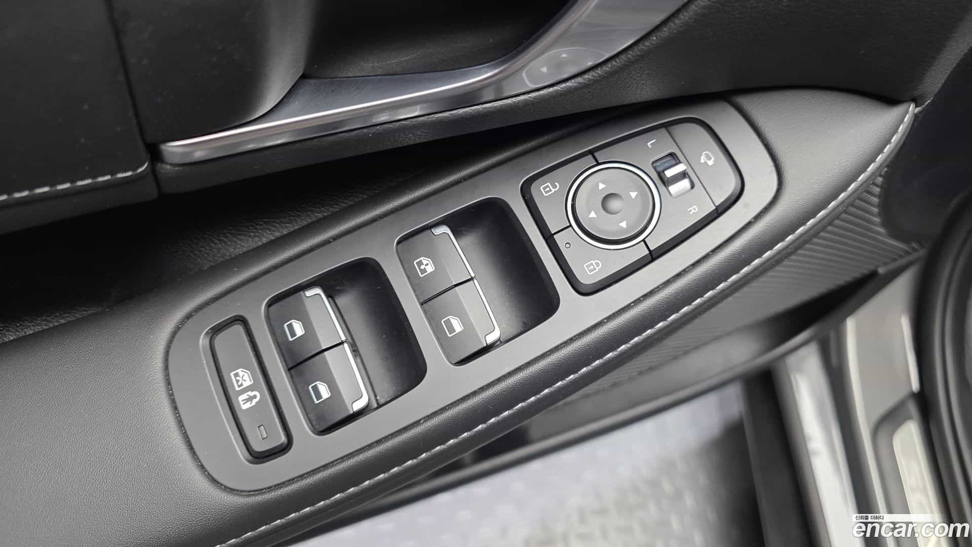 Sonata Hyundai 2022.2-OPTION-042