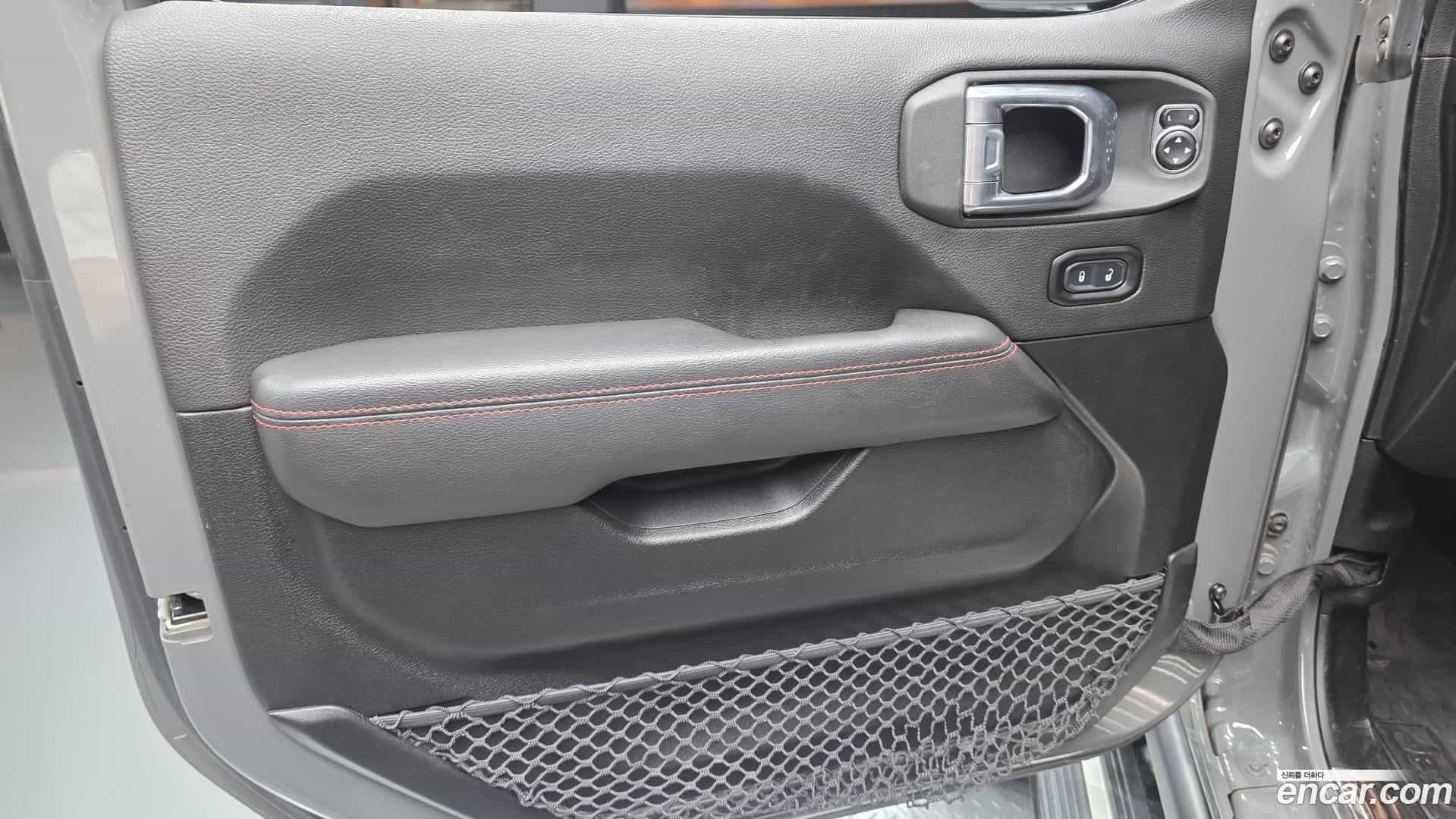 Gladiator Jeep 2021.3-INNER-034