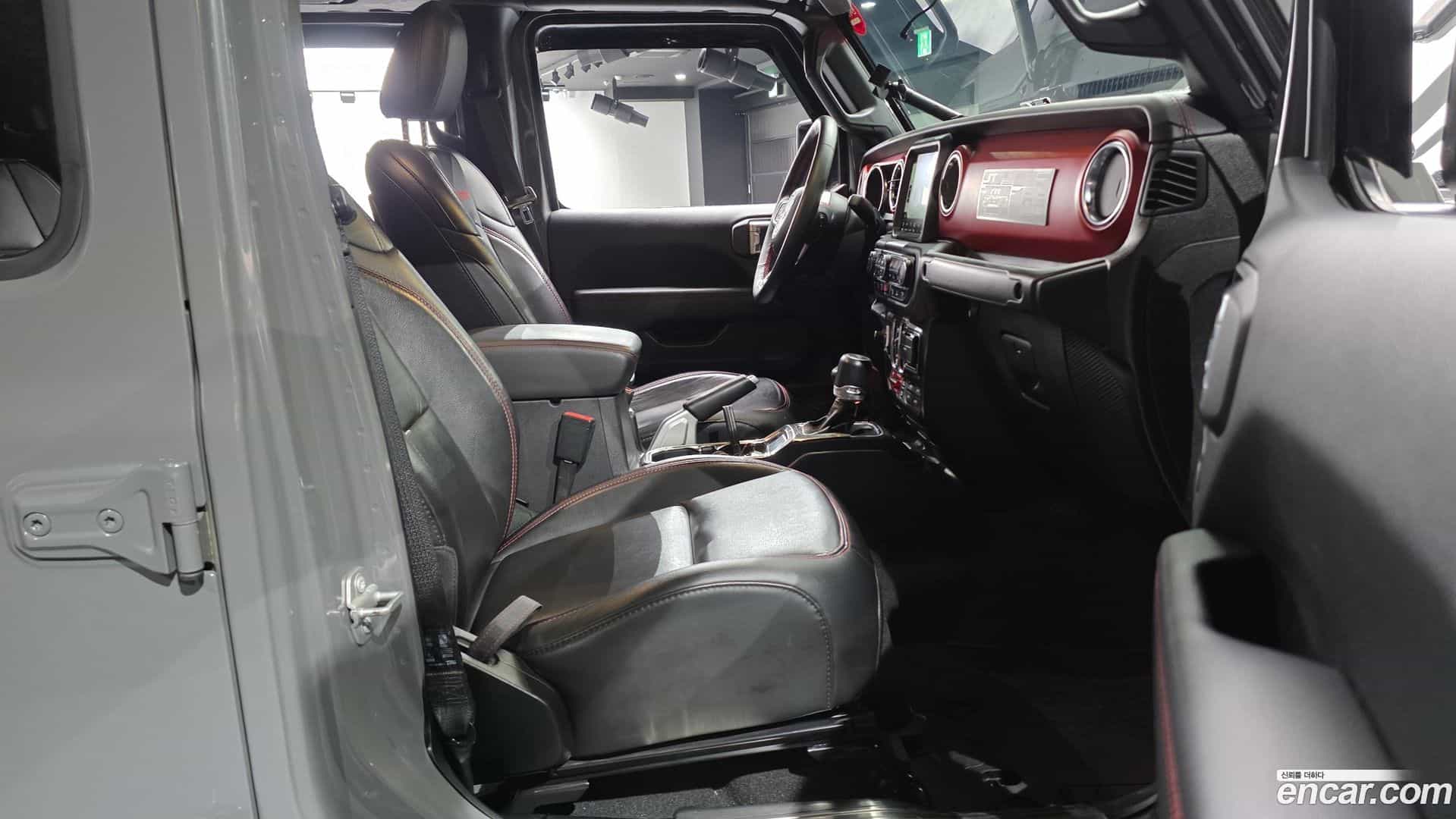 Gladiator Jeep 2021.3-INNER-036