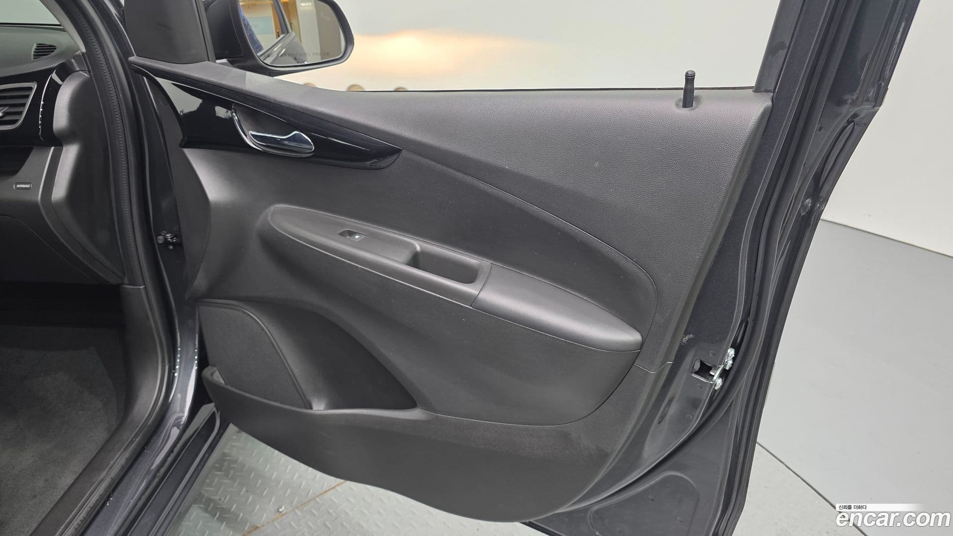 Main__Slider__Photo:Spark Chevrolet 2022.11-24