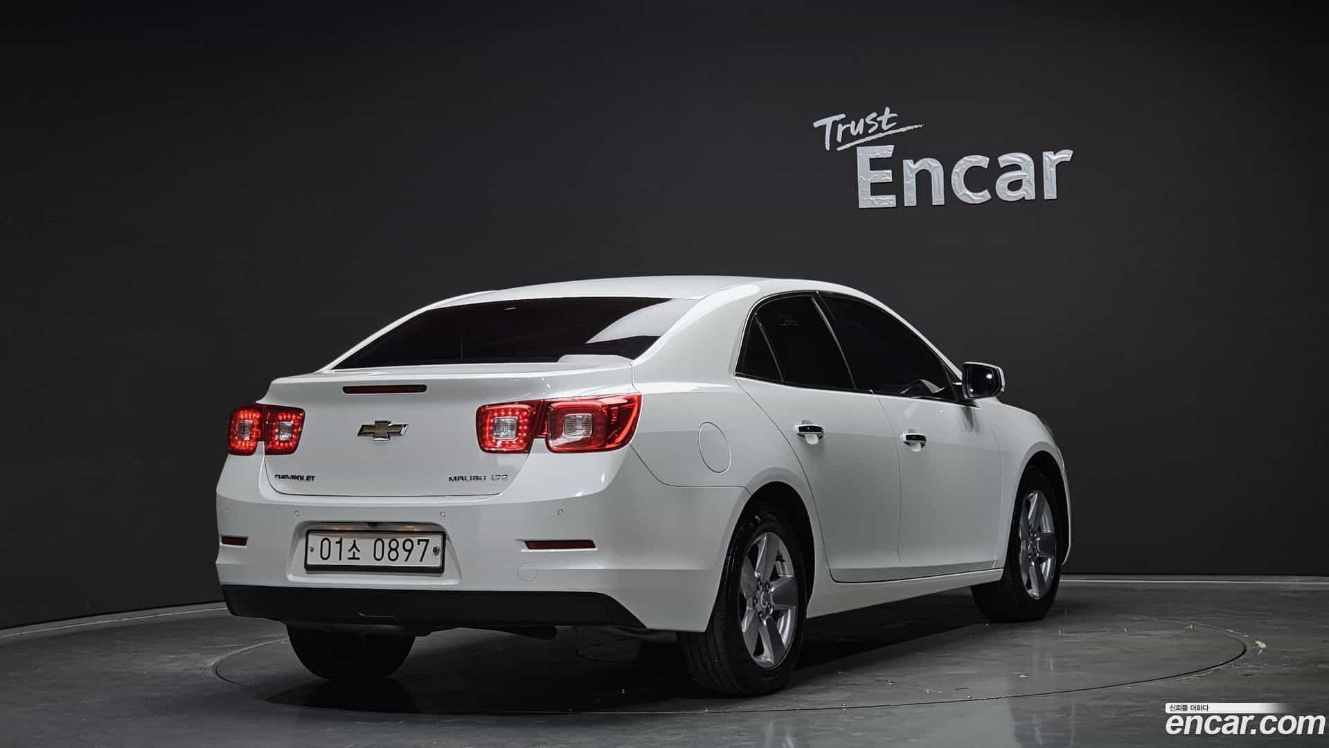 Malibu Chevrolet 2016.3-OUTER-002