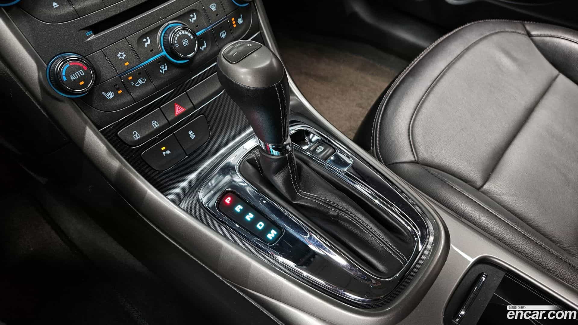 Malibu Chevrolet 2016.3-INNER-009