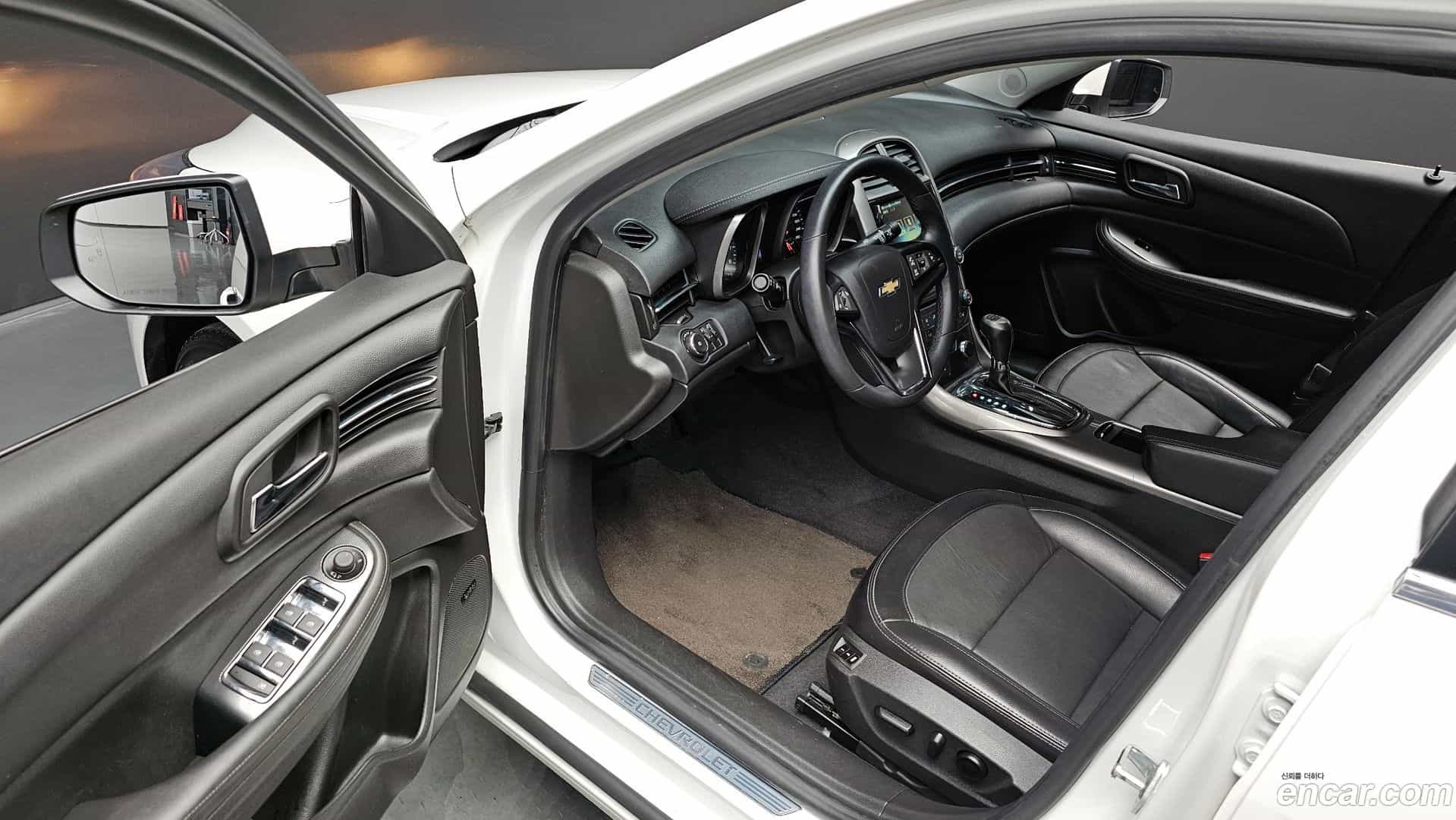 Malibu Chevrolet 2016.3-OPTION-015