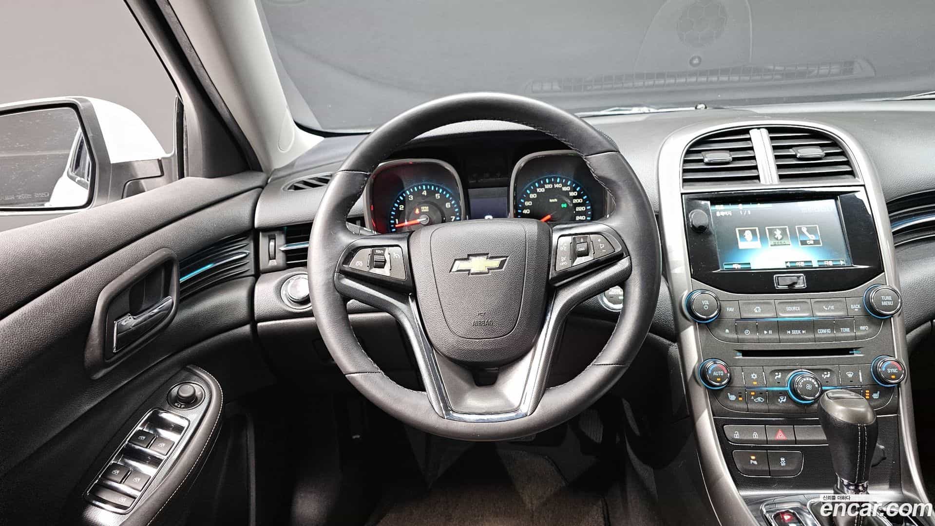Malibu Chevrolet 2016.3-OPTION-016