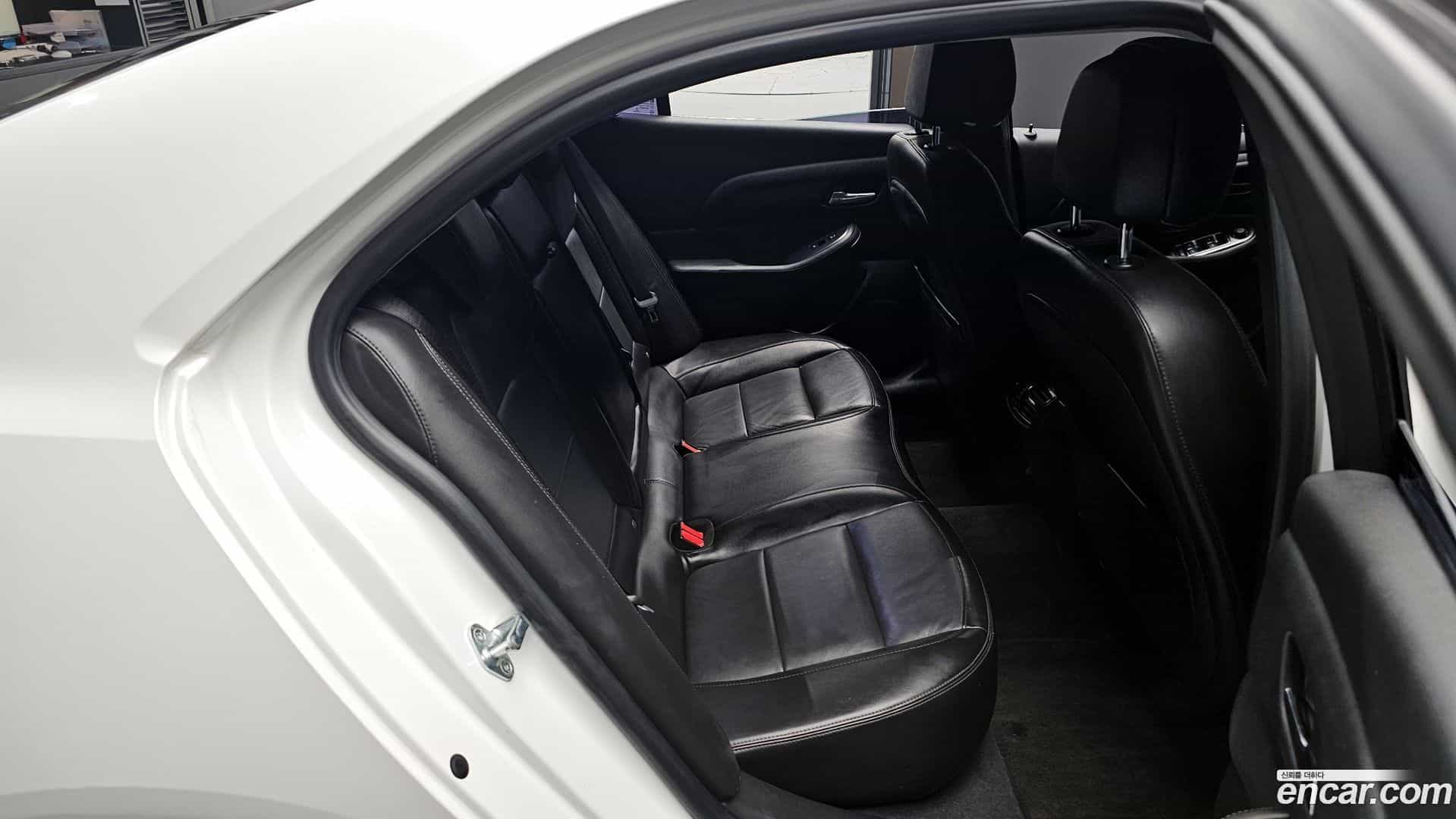 Malibu Chevrolet 2016.3-INNER-036