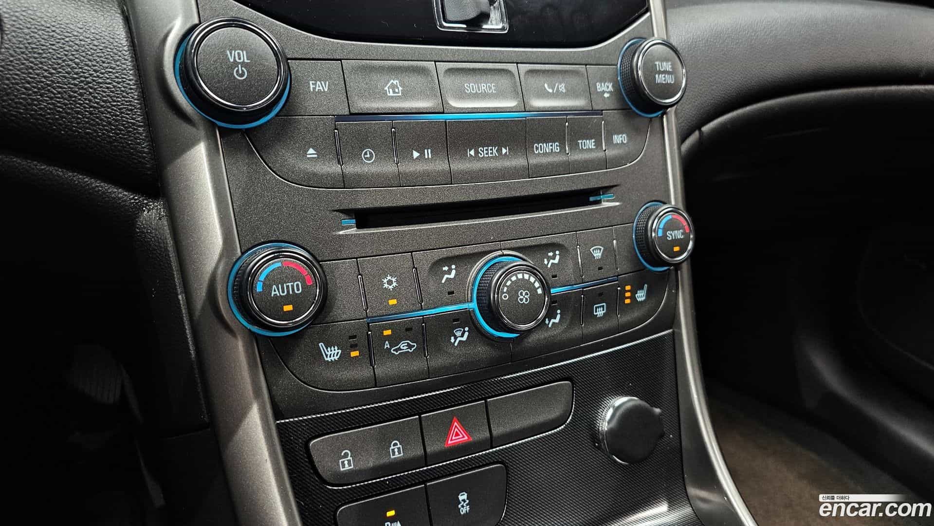 Malibu Chevrolet 2016.3-OPTION-041