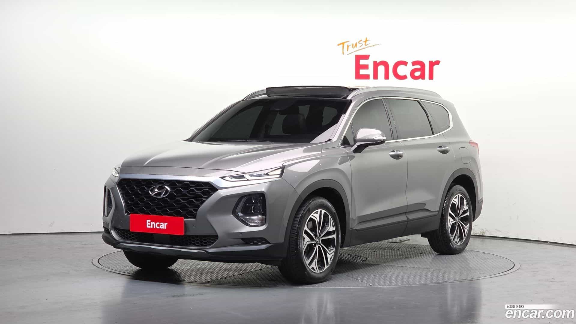 Santafe Hyundai 2018.10-OUTER-001