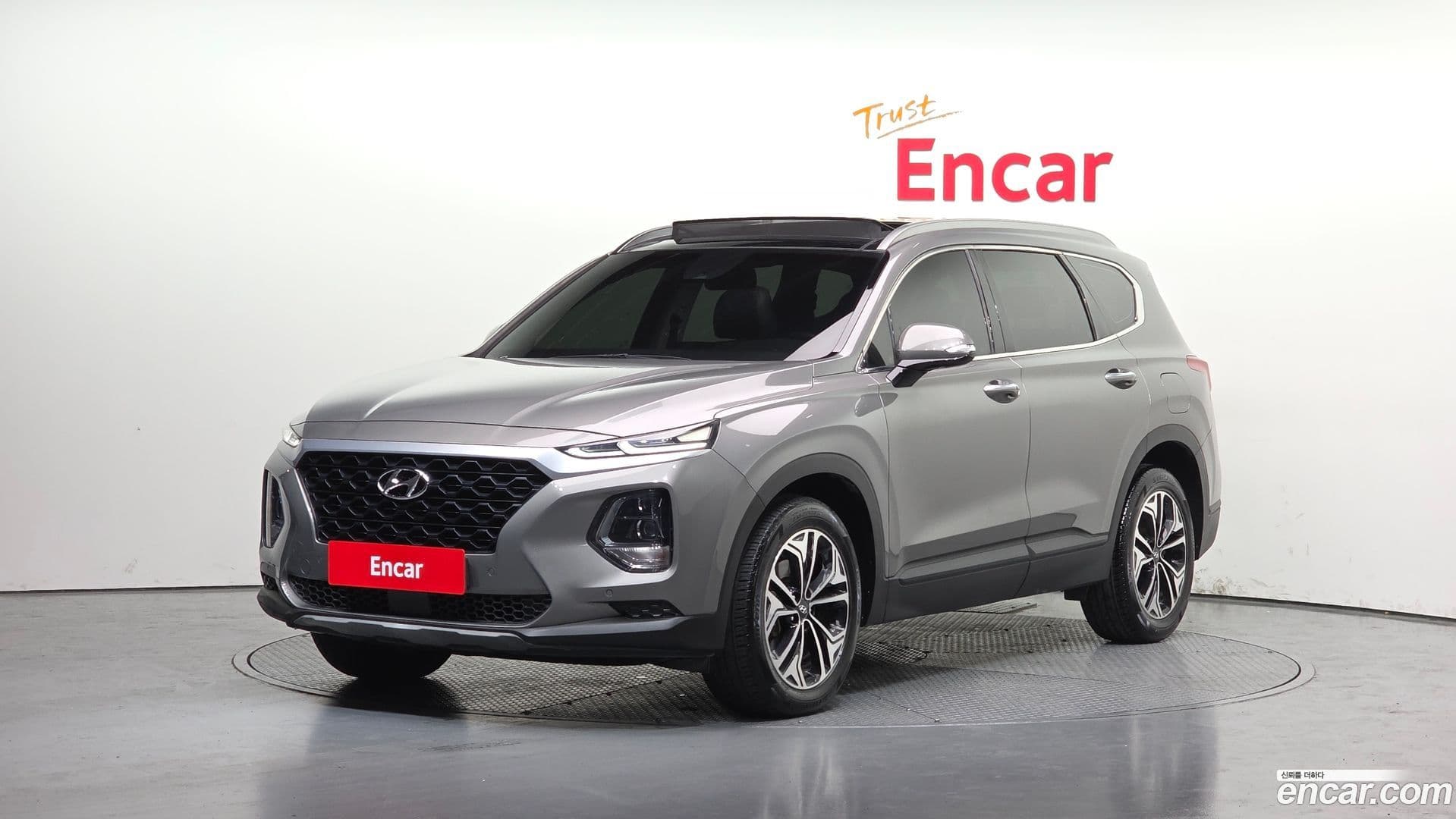 Main__Slider__Photo:Santafe Hyundai 2018.10-0