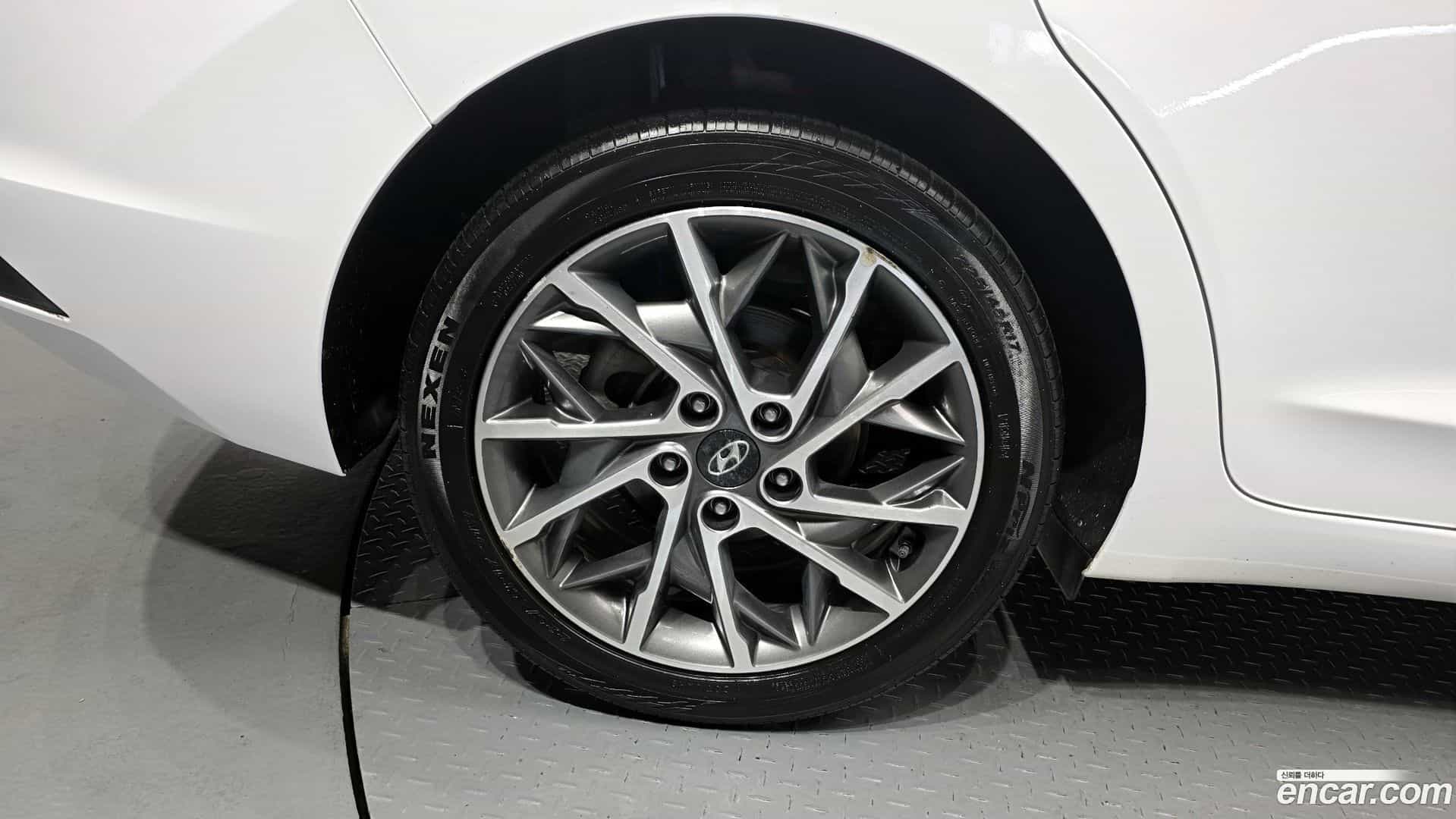 AVANTE Hyundai 2019.8-OUTER-005