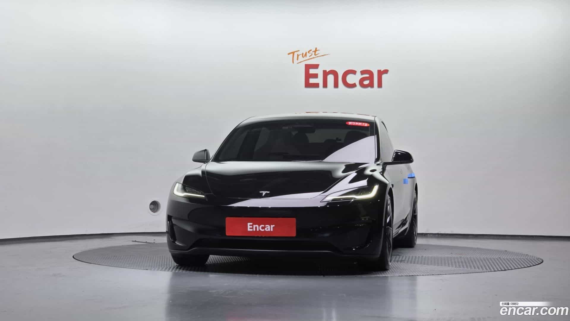 Model 3 Tesla 2024.6-OUTER-003
