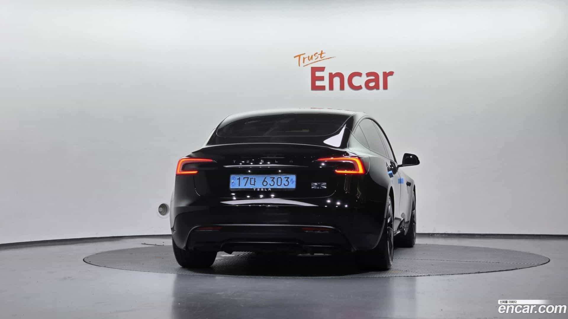 Model 3 Tesla 2024.6-OUTER-004