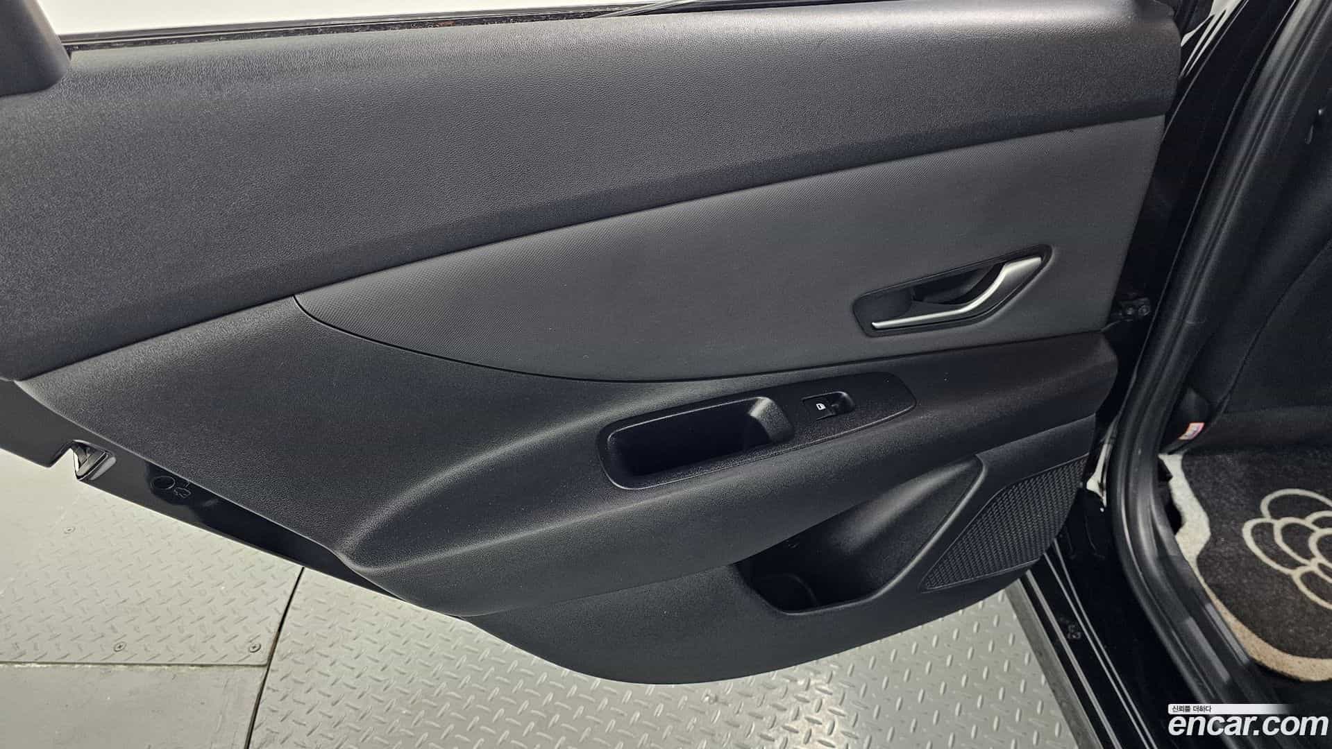 AVANTE Hyundai 2021.3-INNER-035