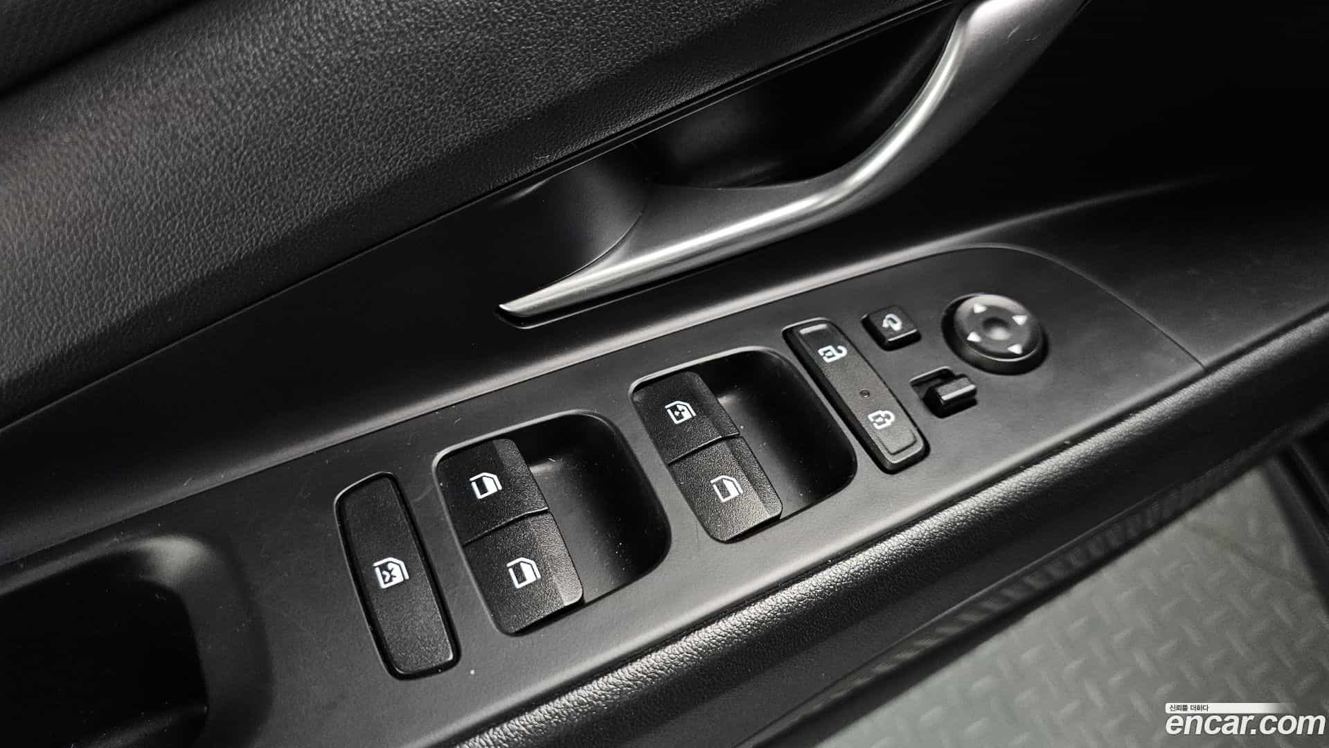AVANTE Hyundai 2021.3-OPTION-042