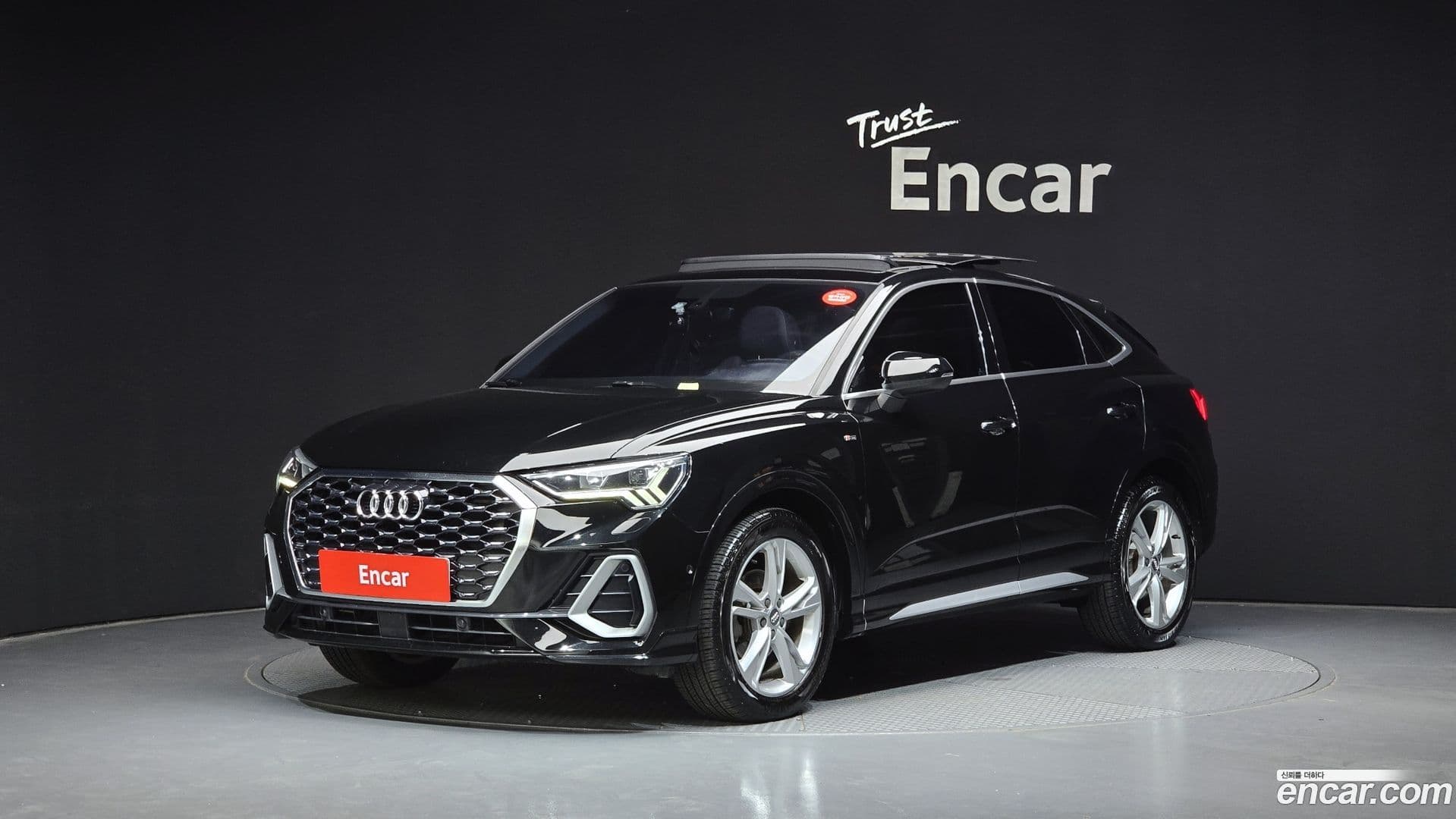 Main__Slider__Photo:Q3 Audi 2020.6-0
